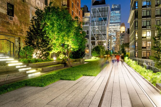 New York City Holiday Lights Tour - Rockefeller Center brings the evening back to Midtown