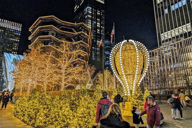 New York City Holiday Lights Tour - What the guides add to the experience