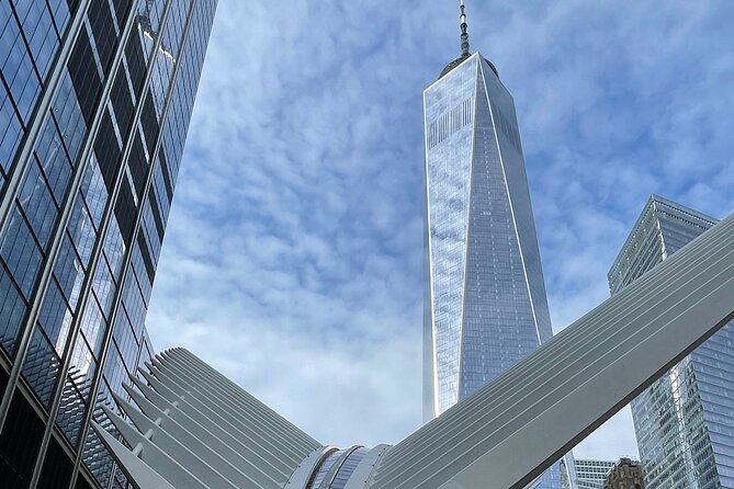 New York City Sightseeing Bus Tour and Boat Ride - A fast introduction to New York by bus and boat