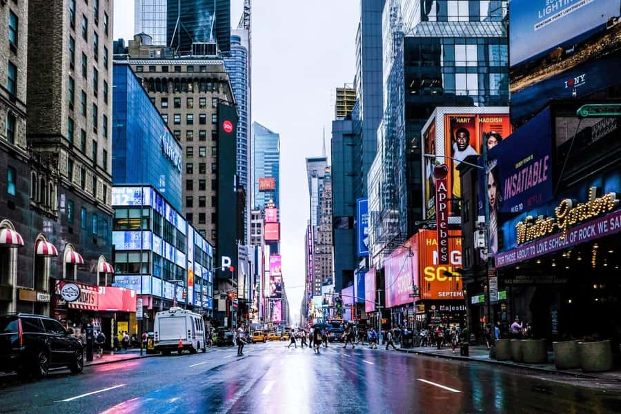 New York: Manhattan Guided Bus Tour - A four-and-a-half-hour snapshot of Manhattan