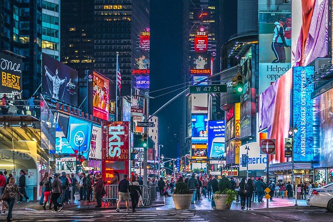New York Night Tour: Open Top Bus Tour by TopView® - Chinatown and Little Italy on a fast route