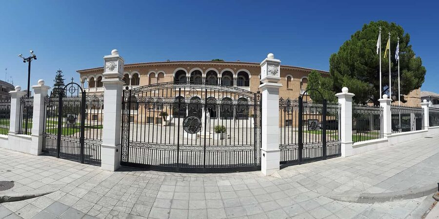 NICOSIA Day trip by bus with French-speaking guide - Key points to know before booking