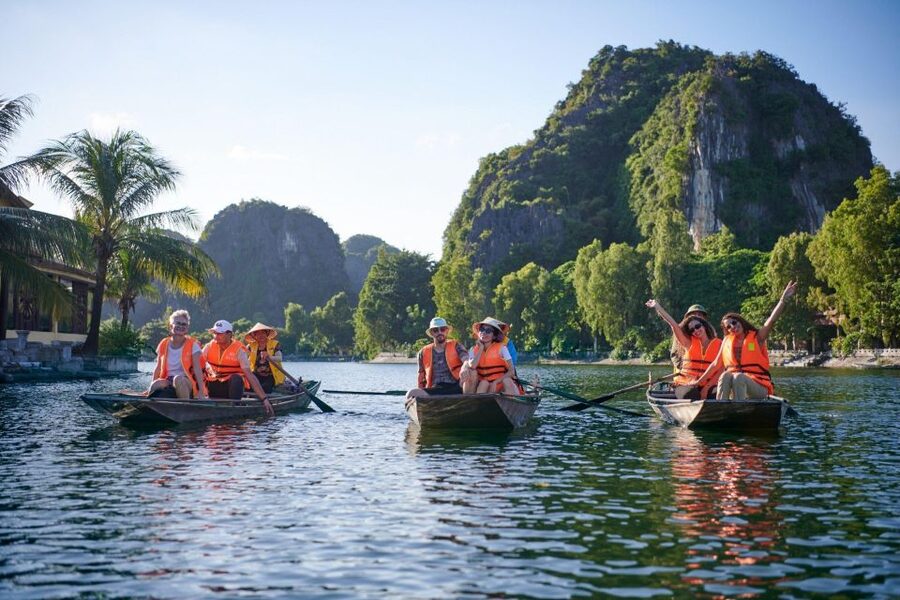 Ninh Binh 1 Day,HoaLu-Tam Coc-Mua Cave,Buffet Lunch,Limo Bus - The limousine ride from Hanoi