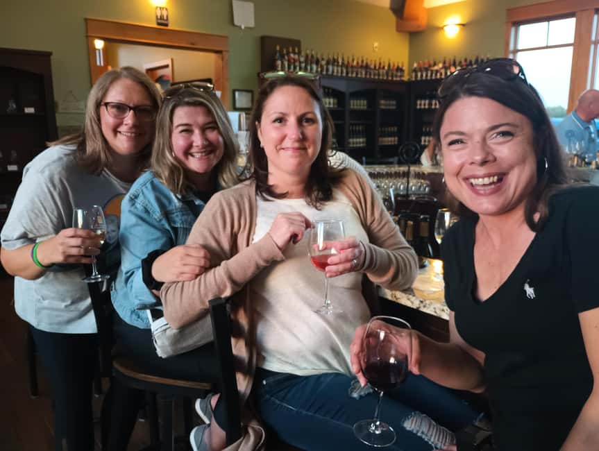 NON-BUS MOVIE STARS Leelanau Peninsula Sunset Wine Tour - Sunset views, changing with the season