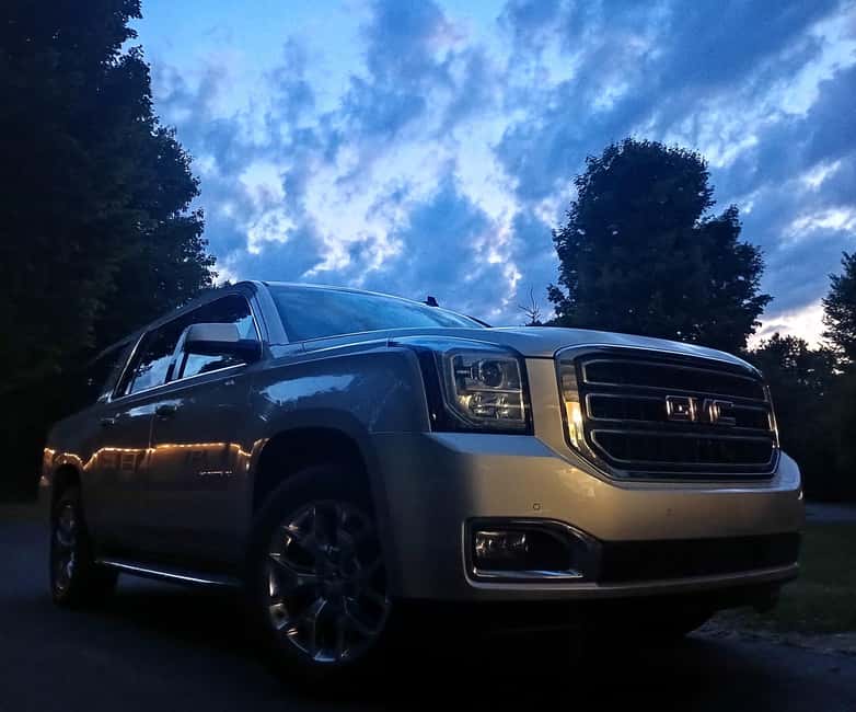 NON BUS Traverse City MOVIE STARS Wine Tour in a Luxury SUV - Key points to know before booking