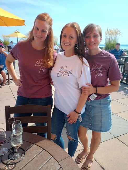 NON BUS Traverse City MOVIE STARS Wine Tour in a Luxury SUV - What is included, and what costs extra