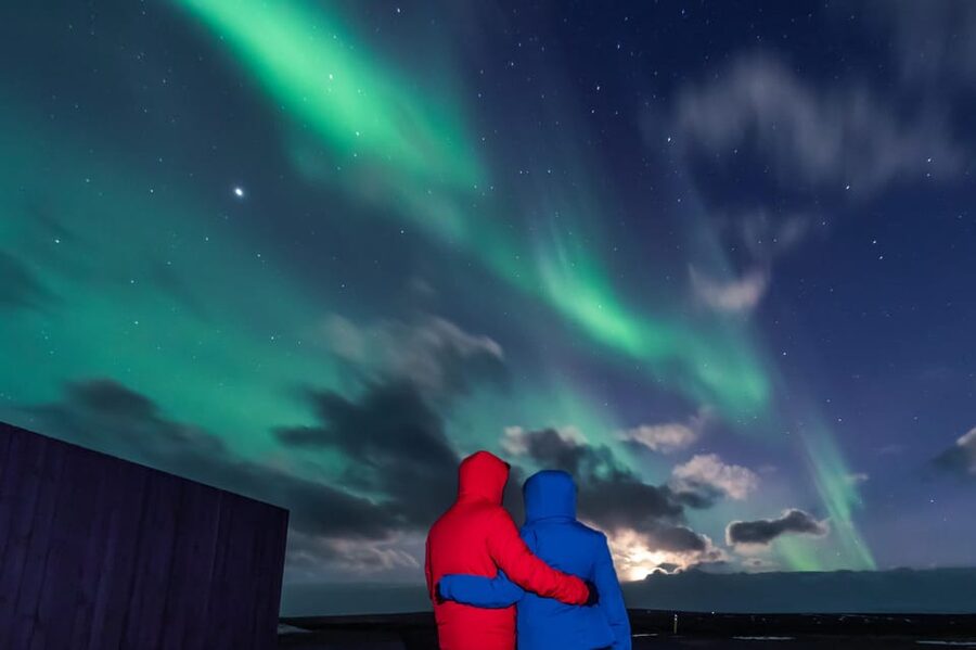 Northern Lights in Mini Bus, Photos, Hot Cocoa and Pastries - What the four-hour schedule feels like