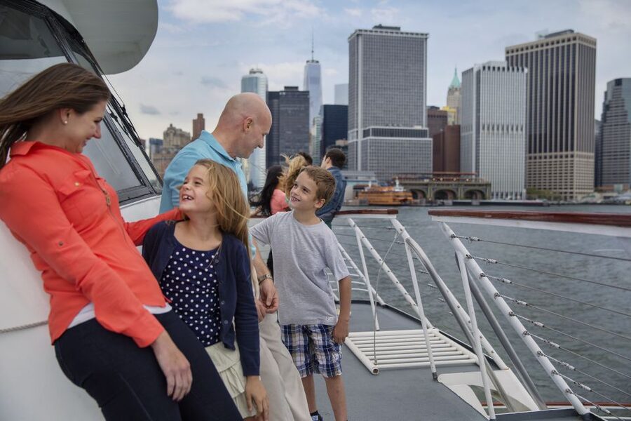NY: Statue of Liberty, Empire State, and Hop-on Hop-off Tour - Who will get the most from this package?