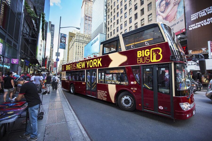 NY: Statue of Liberty, Empire State, and Hop-on Hop-off Tour - The Empire State Building: book your time first