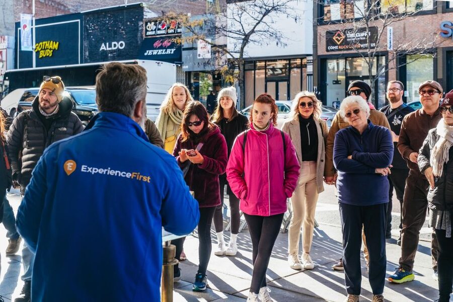 NYC: Brooklyn, Bronx, Queens Sightseeing Bus Tour - Lunch and the best view of the day at DUMBO