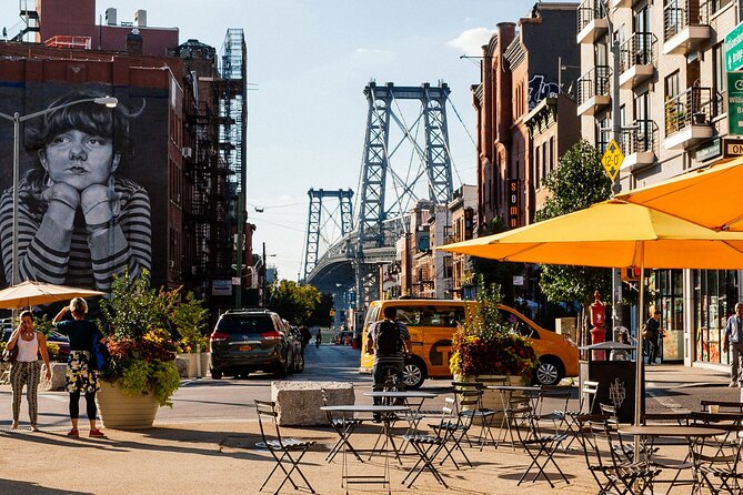 NYC Bus Tour of Brooklyn, Bronx, Queens: Art, Food & Sports - What this New York bus tour is really good at