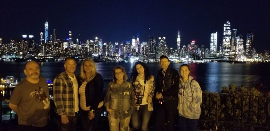 NYC: City Skyline Sightseeing MiniBus Tour at Night - What you can and cannot see