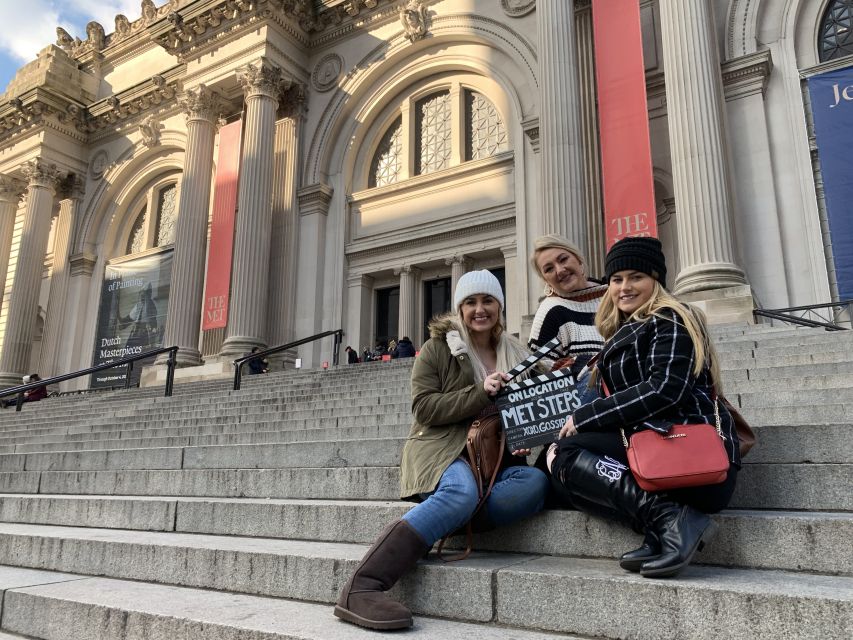 NYC: Gossip Girl Sites Bus Tour - Group size, seating, and the two-hour limit