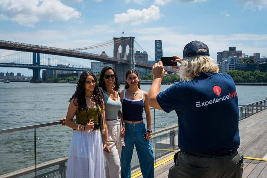 NYC: Half-Day Luxury Bus Tour with Empire State Access - Wall Street and the city’s financial core