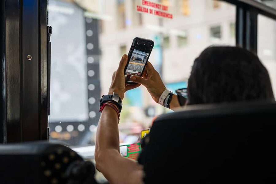 NYC: Half-Day Luxury Bus Tour with One World Access - Why this half-day route works
