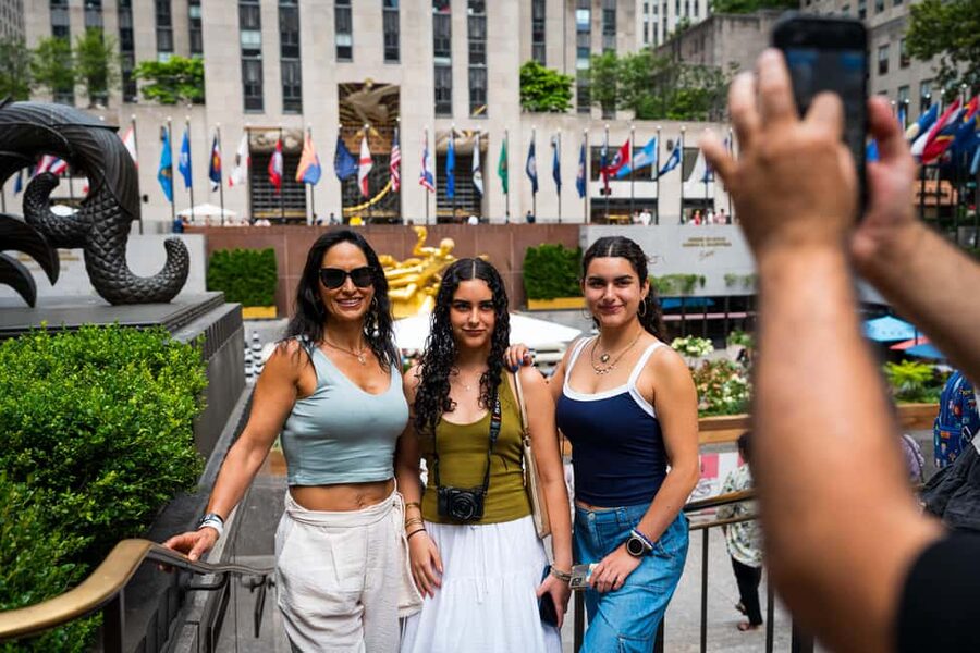 NYC: Half-Day Luxury Bus Tour with One World Access - Starting near Times Square