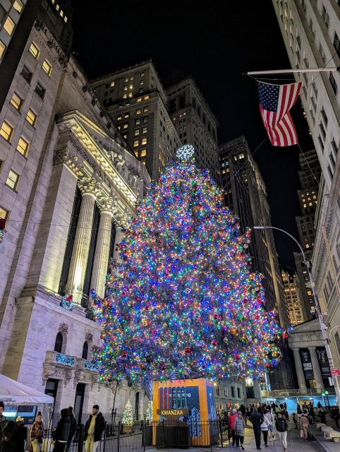 NYC: Holiday Lights Guided Bus Tour - Luminaries at Brookfield Place