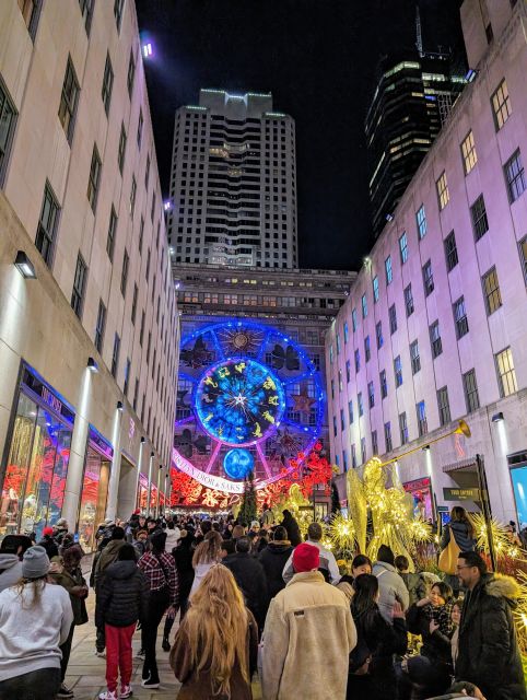 NYC: Holiday Lights Guided Bus Tour - Wall Street, Federal Hall, and the Stock Exchange