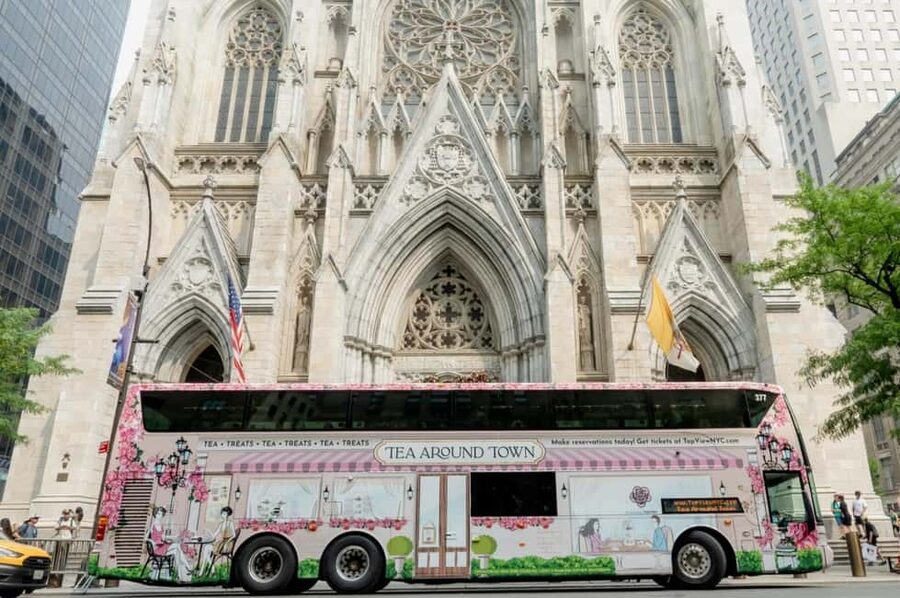 NYC: Tea Around Town Bus Tour with Live Entertainment - Who Will Enjoy This Bus Most?