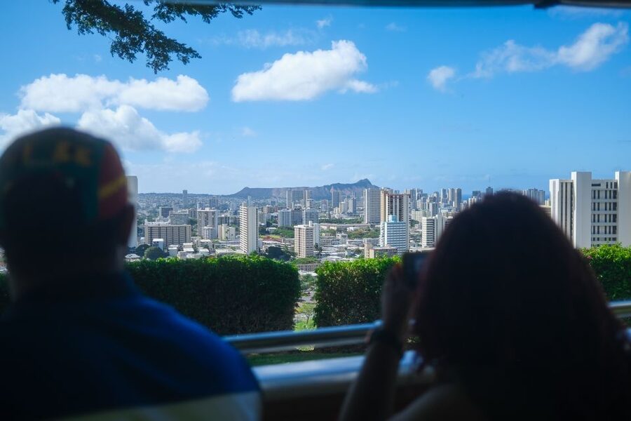 Oahu: Waikiki Trolley Hop-on Hop-off All-Line Pass - Pink Line: the useful shuttle to Ala Moana