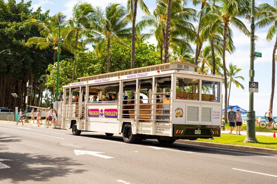 Oahu: Waikiki Trolley Hop-on Hop-off All-Line Pass - How to plan one, two, or four days