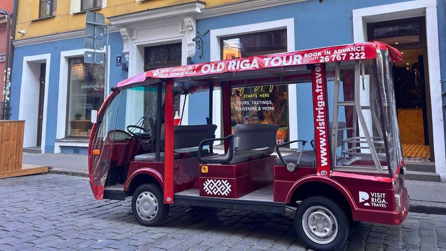 Old Riga Heated E-Bus Tour with Audio Guide & Mulled Wine - How to fit it into your day