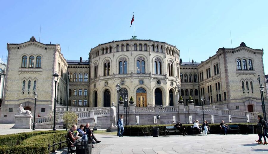 Oslo: 24 or 48-Hour Hop-On Hop-Off Sightseeing Bus GrayLine - Audio commentary, staff, and comfort