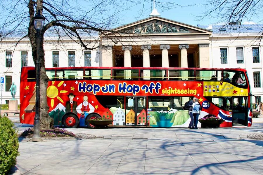 Oslo: 24 or 48-Hour Hop-On Hop-Off Sightseeing Bus GrayLine - Royal Palace, Karl Johan, and Frogner Park