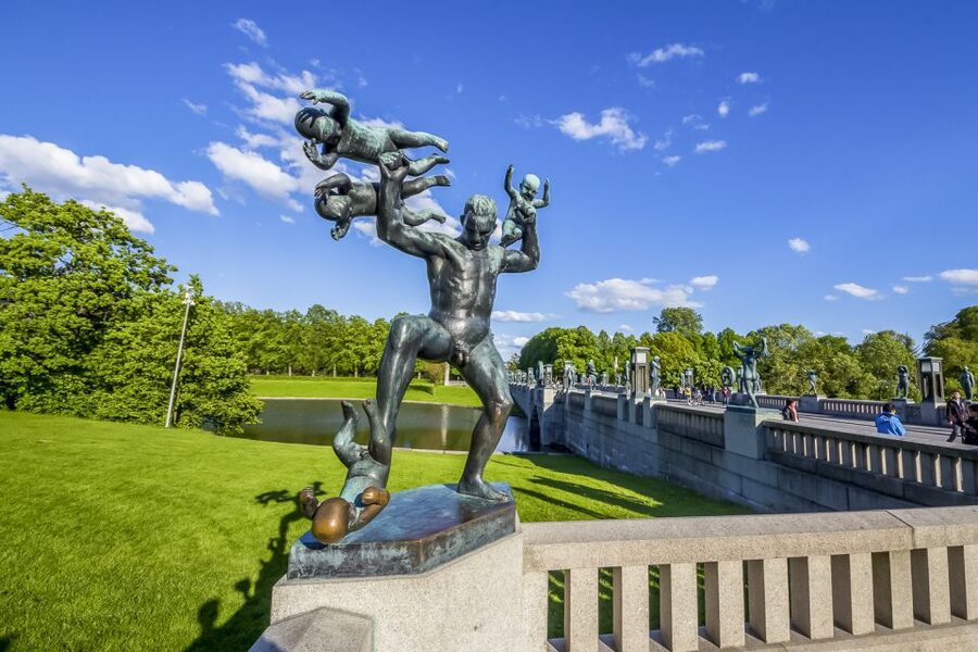Oslo: Grand City Sightseeing Tour by Bus with Fjord Cruise - A full day that puts Oslo’s main sights in reach