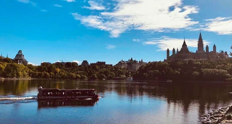 Ottawa: Bilingual Guided City Tour by Amphibious Bus - Practical ways to get more from the ride