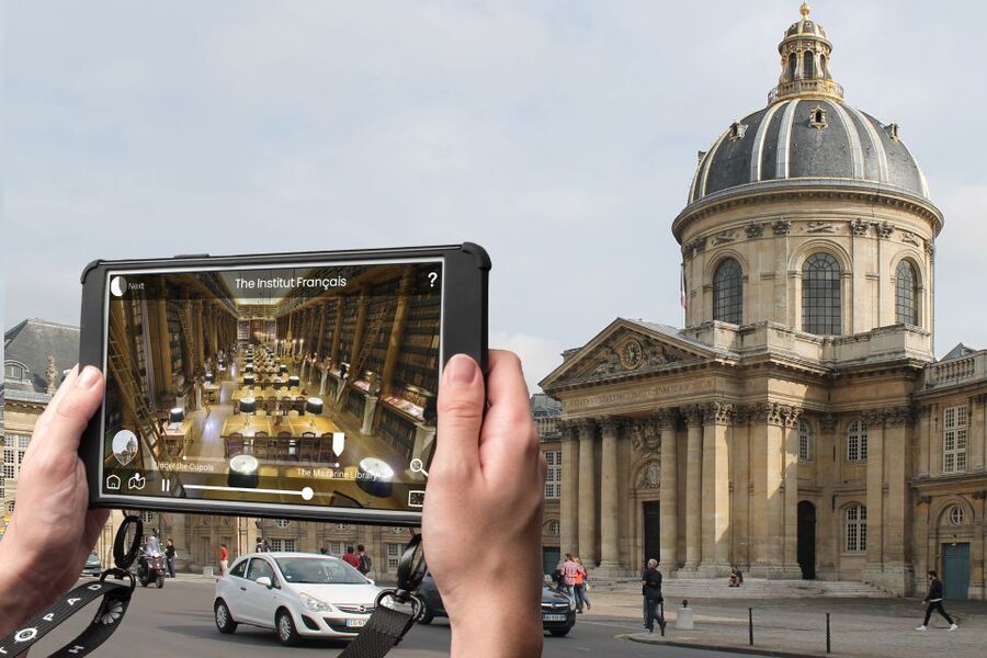 Paris: Audio-Guided Bus Tour & Seine River Cruise - The Eiffel Tower finish and the backup plan