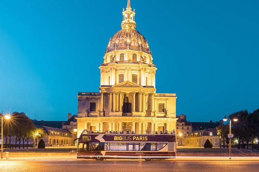 Paris: Big Bus Hop-on Hop-off Tour & Panoramic Night Tour - Notre Dame and the historic center