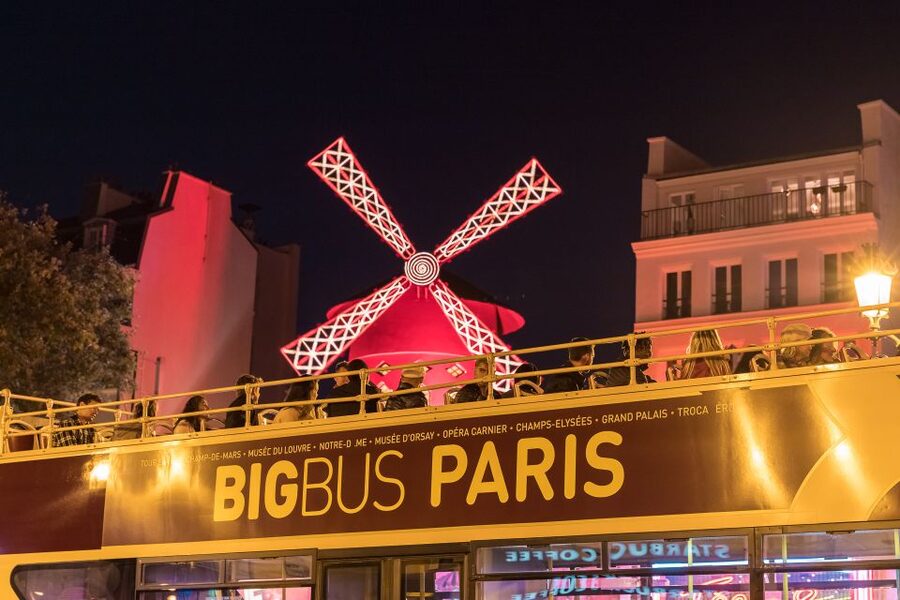 Paris: Big Bus Hop-on Hop-off Tour & Panoramic Night Tour - What the commentary adds
