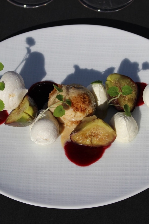 Paris: Bustronome Gourmet Lunch Tour on a Glass-Roof Bus - How the four-course lunch works