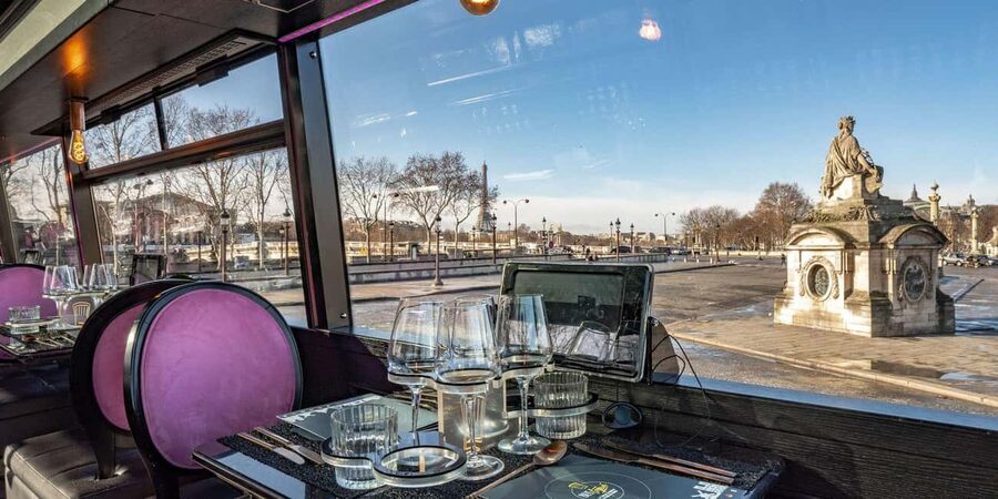 Paris: Champs Elysées Bus Toqué w/Lunch & Glass of Champagne - The route from the Champs-Élysées to the Eiffel Tower