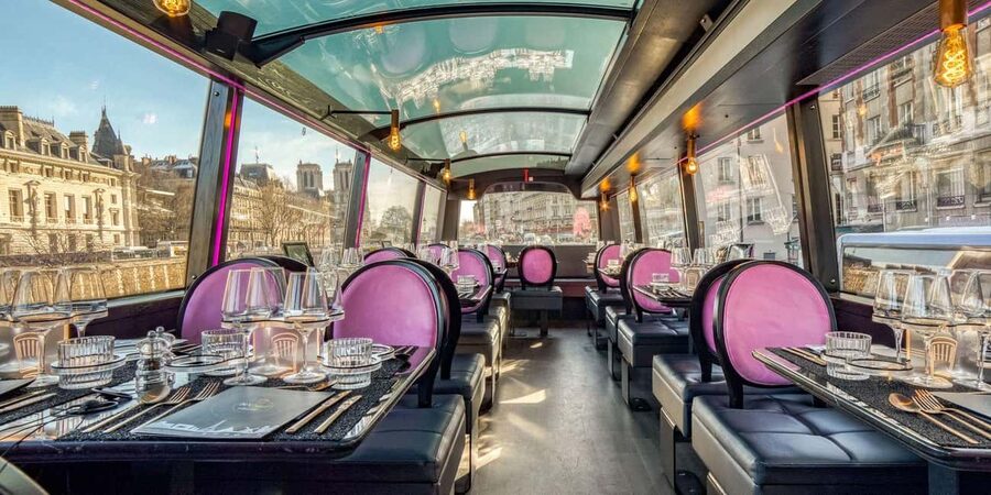 Paris: Cultural Night Bus Tour with Dinner On Board - Choosing between the 6pm and later dinner services