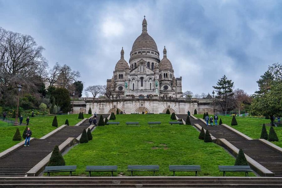 Paris Day Trip with Eurostar and Hop-On Hop-Off Bus - Seeing Paris from the hop-on hop-off bus