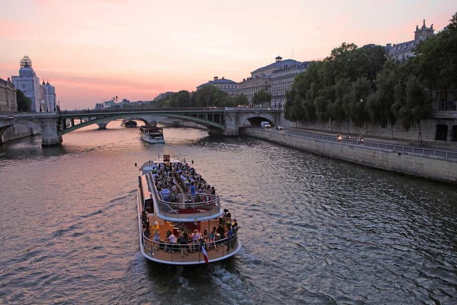 Paris: Hop-on Hop-off Bus Tour & Seine Cruise Bundle Tour - The Blue Line, stop by stop
