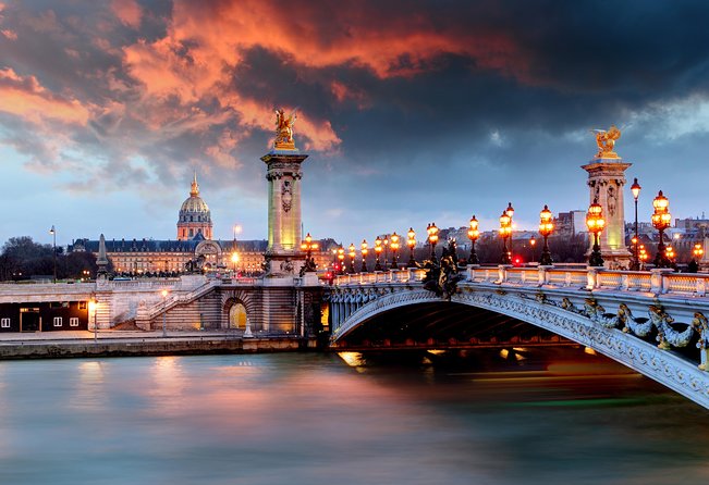 Paris Lights Evening Bus Tour with Eiffel Tower Summit Option - Commentary, comfort, and what the bus does not provide