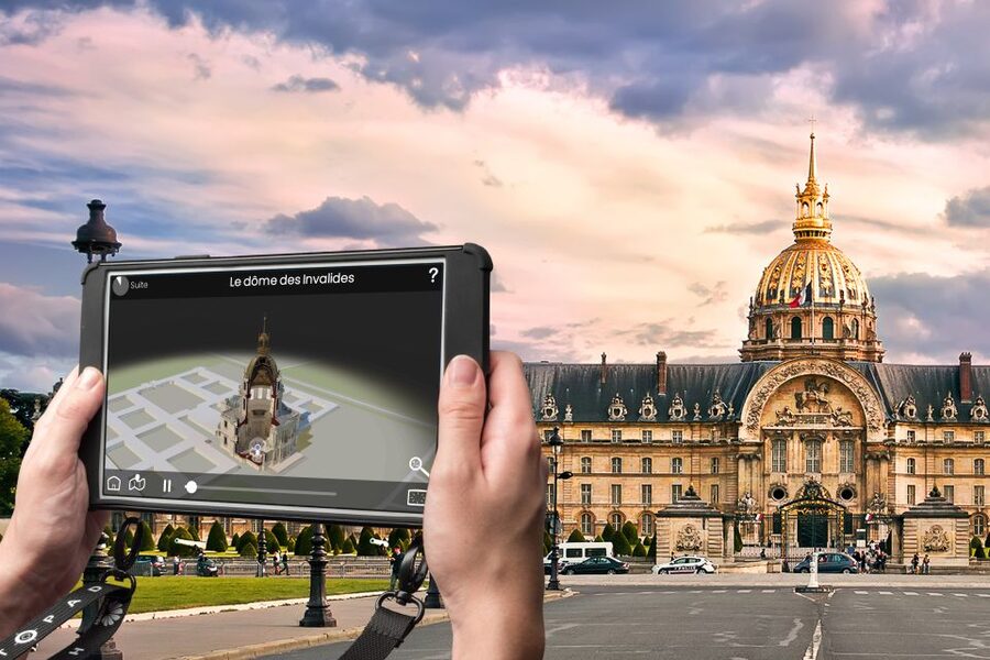 Paris: Openair Double Decker Bus Audio-Guided City Tour - The Eiffel Tower from Trocadero Square