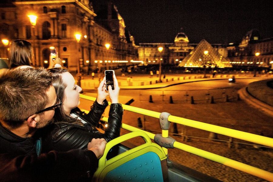 Paris: Tootbus Open-Top Christmas Bus Tour - What the Tootbus Christmas ride is really like