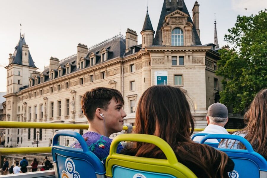 Paris: Tootbus Panoramic by Night Bus Tour with Audioguide - Key points at a glance