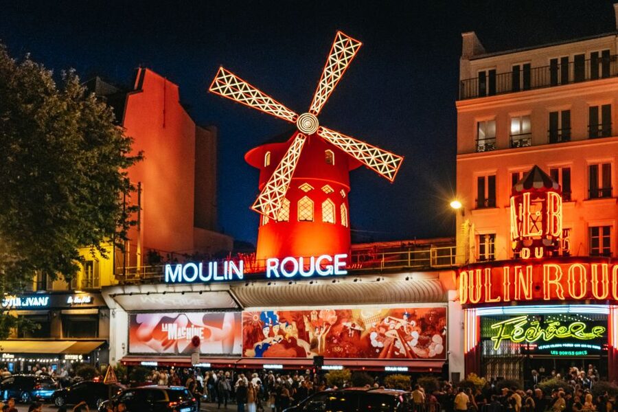 Paris: Tootbus Panoramic by Night Bus Tour with Audioguide - Opera and the return to the Louvre