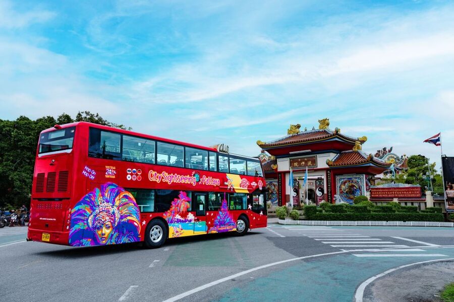 Pattaya: City Sightseeing Hop-On Hop-Off Bus Tour - Stop 5 to Stop 8: temples, the hill, and the southern coast