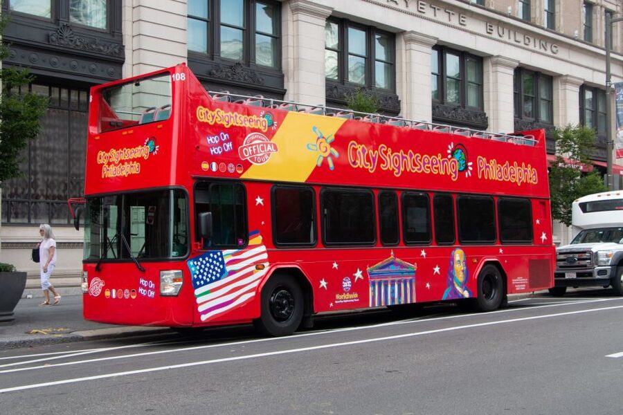 Philadelphia: Open-Top Nighttime Bus Tour - Seeing Philadelphia’s lights from the top deck