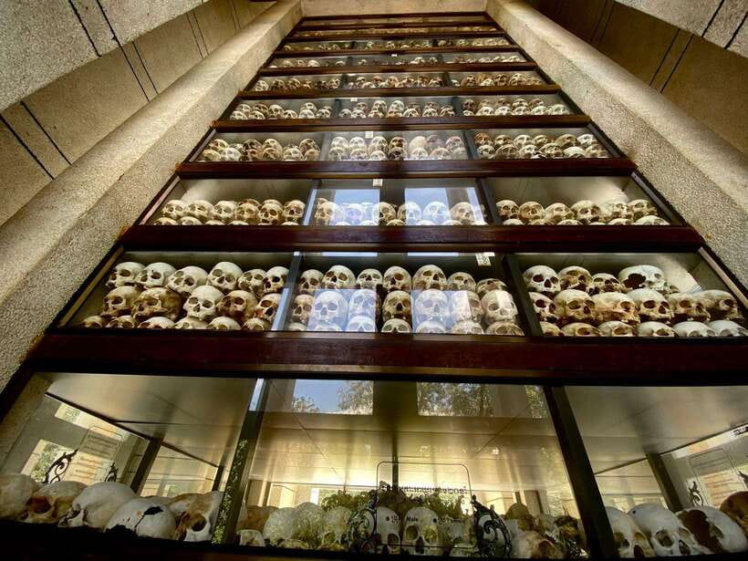 Phnom Penh: Killing Fields and Prison S21 Bus Tour - Audio guide or in-house guide?