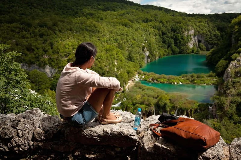 Plitvice Lakes: Guided Walking Tour with Bus and Boat Ride - Upper lakes, viewpoints, and the longer route