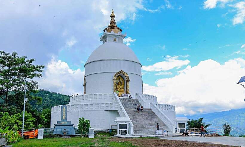 Pokhara: City Sightseeing Group Bus Tour - Price, entrance fees, and overall value