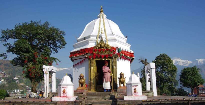 Pokhara: Full-Day Sharing Bus Tour on 7 Iconic Destination - What the self-guided format means