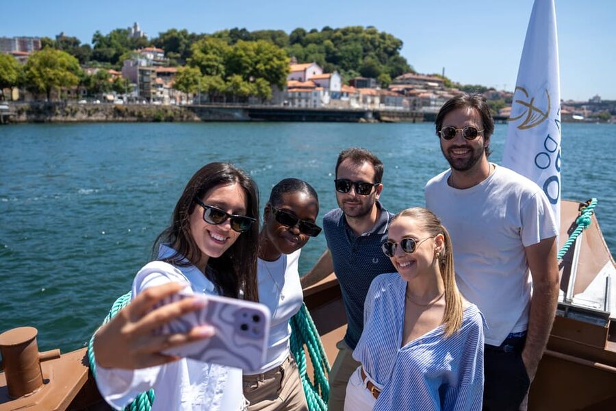 Porto City Full Day Minibus Tour, Wine Tasting & Six Brigdes - São Bento Station and the blue tile story